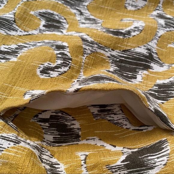 Shift Dress in Mustard and Army Green - Picture 6 of 7